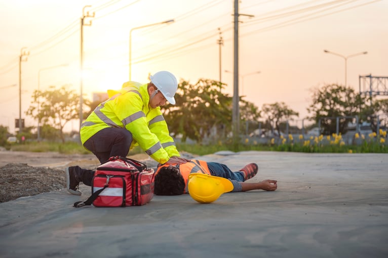 Primeros auxilios en un accidente eléctrico